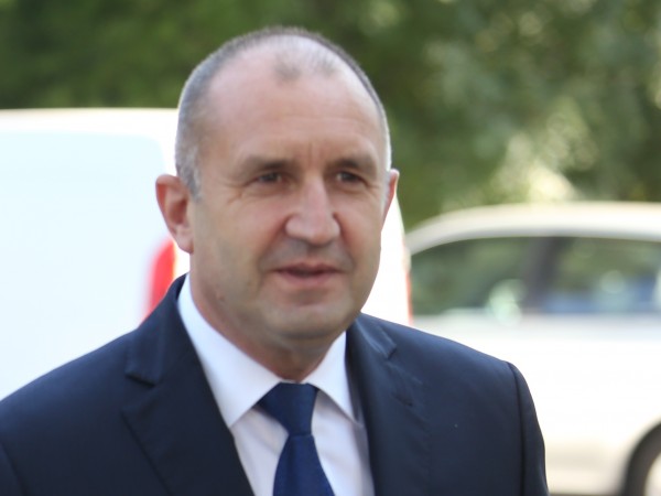 Българският президент Румен Радев обяви трети парламентарни избори в България