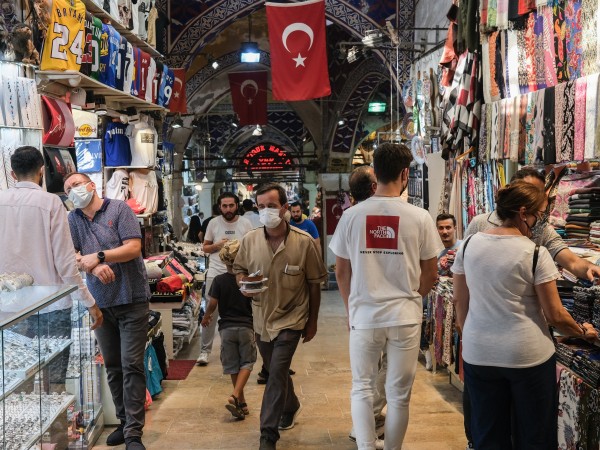 82,5 процента от населението на Истанбул са ваксинирани срещу коронавирус,