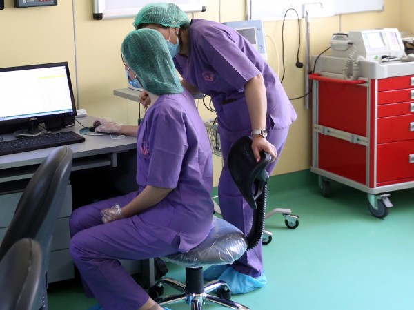 Германия ни краде медицинските сестри с оферти за работа срещу