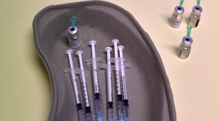 Гръцките лекари призовават родителите да ваксинирате децата за да не