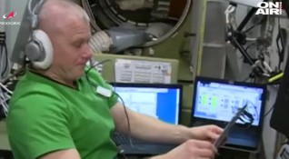 В Русия продължават започналите вчера парламентарни избори Руските космонавти на