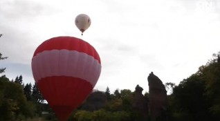 Първата балонена фиеста у нас стартира тази сутрин близо до