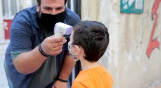 Лекарите в Гърция предупреждават за висока степен на заразяване с