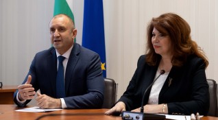 АБВ ще подкрепи Румен Радев и Илияна Йотова на президентските