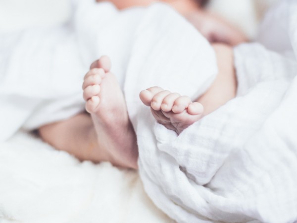 Бебе на два месеца от Шумен е заразено с коронавирус.