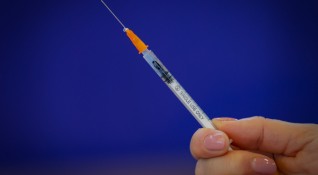 15 000 дози от ваксината на Пфайзер Бионтех ще бъдат бракувани