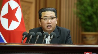 Севернокорейският лидер Ким Чен Ун заяви че е готов да