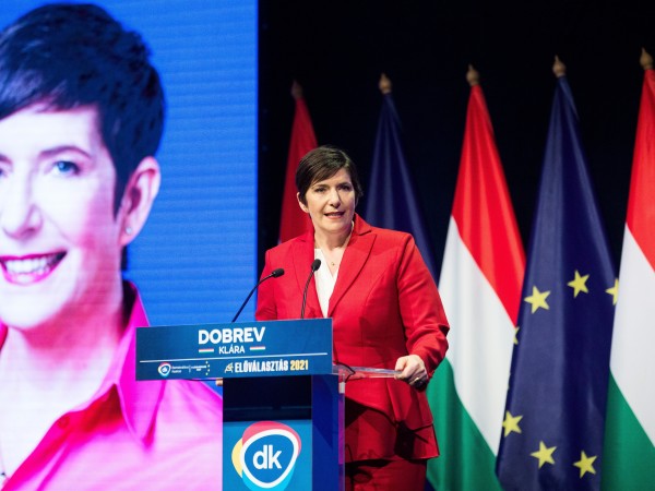 Унгарският политик Клара Добрев, чийто баща е българин, се оказа