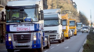 Испания е пред криза заради недостига на шофьори на камиони