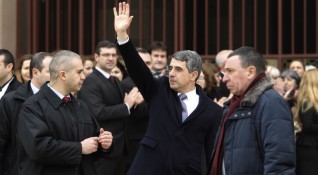 Остри критики към президента Румен Раев отправи държавният глава периода