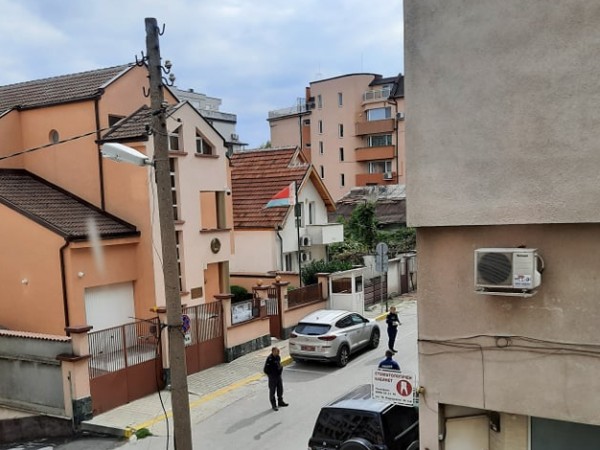 Полицията не откри взривно устройство в посолството на Беларус след