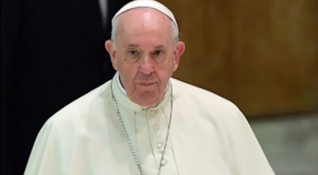 Папа Франциск коментира разразилия се скандал около Католическата църква във
