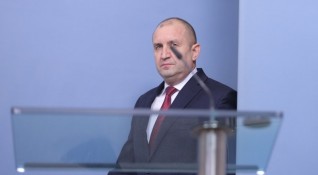 Президентът Румен Радев смята че българските служби трябва да работят