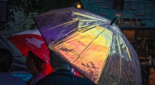 Жълт код за обилни валежи за утре 8 октомври издаде