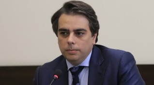 Съпредседателят на Продължаваме промяната Асен Василев е декларирал всичко което