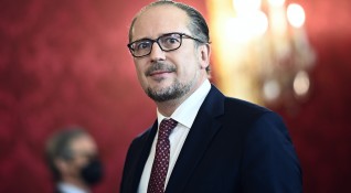 Новият австрийски канцлер Александър Шаленберг тържествено положи клетва пред президента