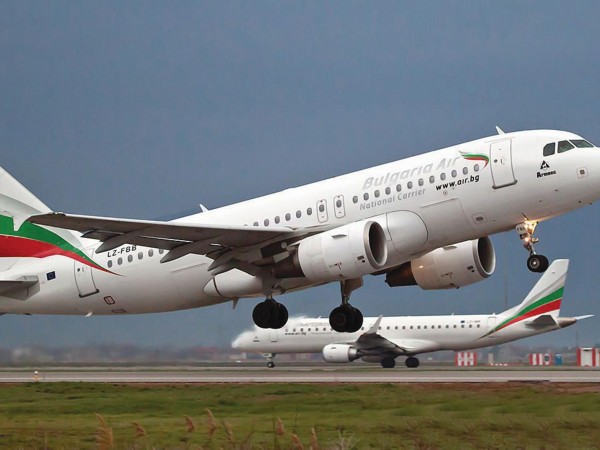 От 14 октомври националният превозвач „България Еър“ възстановява полетите си