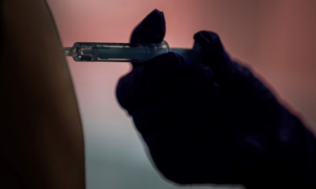 40,1% от българите не възнамеряват да се ваксинират срещу COVID-19 