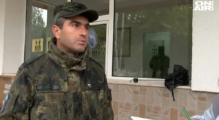 38 годишният младши сержант Атанас Секулов от Благоевград спаси човешки