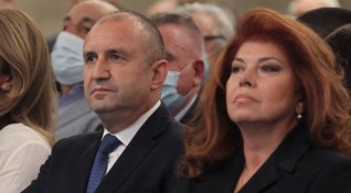 Президентът Румен Радев свиква на спешна среща в неделя министрите