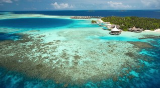 Малдивите може да бъдат унищожени до края на века ако