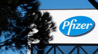 От фармацевтичната компания Pfizer заявиха че клиничното изпитване на първото