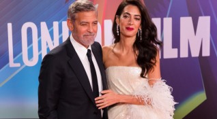 Джордж Клуни е една от малкото холивудски звезди които пазят