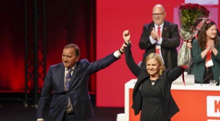 Шведският премиер Стефан Льовен подаде оставка днес очаквано решение
