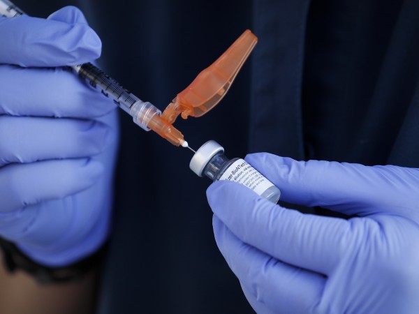 Италия планира да предложи от декември бустерна ваксинация срещу ковид