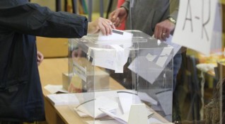 Започна изборният ден в чужбина Точно в 20 00 часа българско
