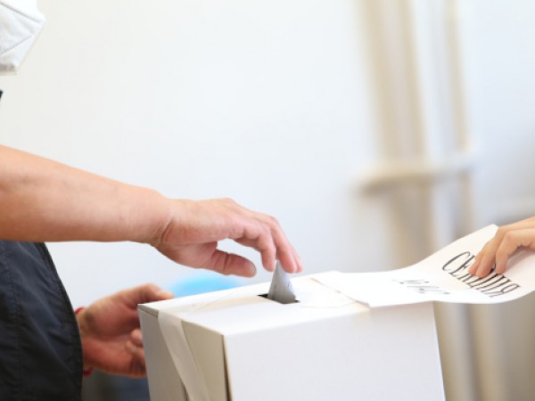 В Русе изборният ден започна нормално без закъснения. Всички изборни