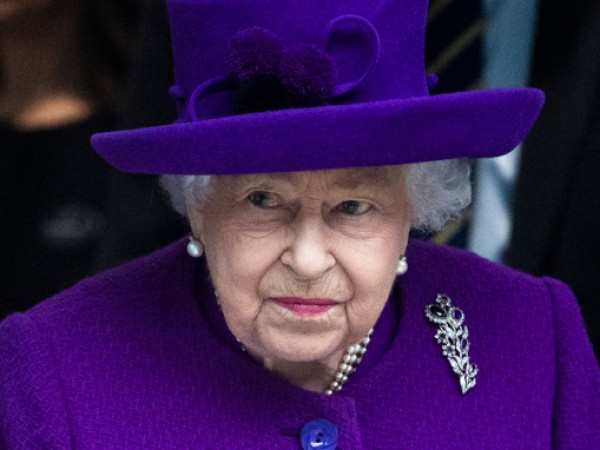 Британската кралица Елизабет II ще пропусне неделната възпоменателна служба. Това