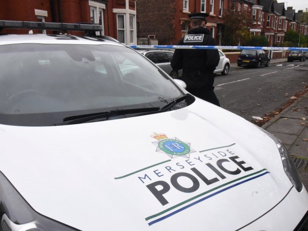 Британската полиция идентифицира предполагаемия извършител на експлозията в Ливърпул като