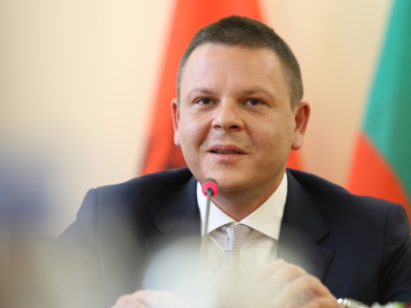 Транспортният министър Христо Алексиев увери, че всички ангажименти, които е