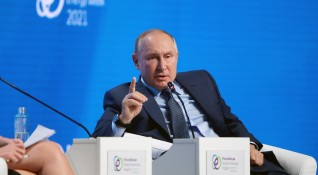 Руският президент Владимир Путин каза че се е реваксинирал срещу