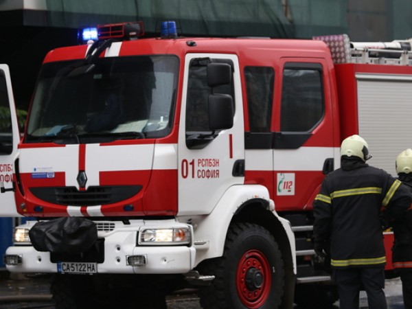 Пожар избухна в банков клон в центъра на София.Обектът се