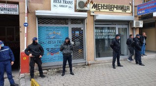 Адресът на фирмата собтвеник в Кюстендил на македонския автобус катастрофирал