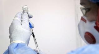Властите в Гърция са обнадеждени от хода на ваксинационната кампания