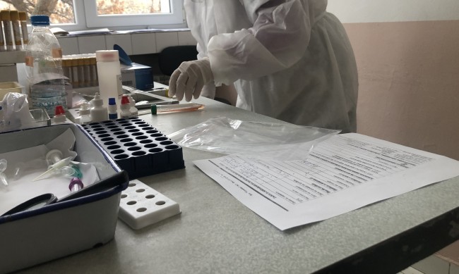 Намаляват новозаразените с коронавирус в област Търговище