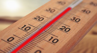 Абсолютен температурен рекорд е отчетен в Хасково В 14 часа днес