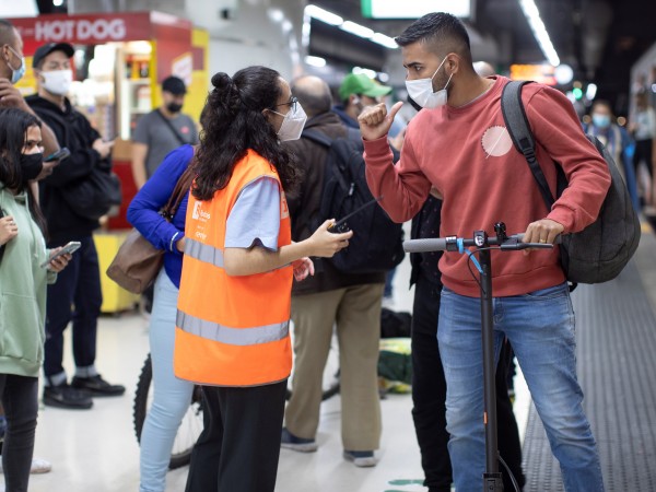 За първи път средната брутна работна заплата в Испания надмина