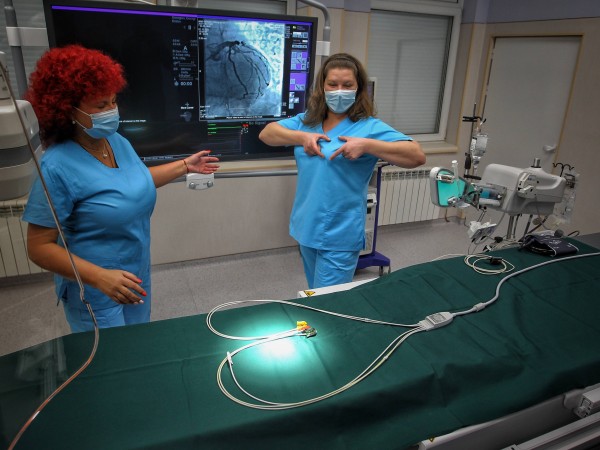 Снимка: Ще лекуват с модерен ангиограф в Националната кардиологична болница