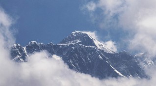 Някога експедициите на Еверест бяха достъпни за национални отбори от