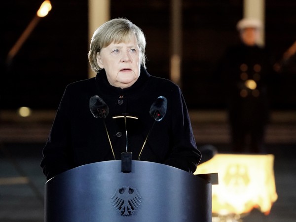 Изпълняващата длъжността канцлер на Германия Ангела Меркел призова за солидарност
