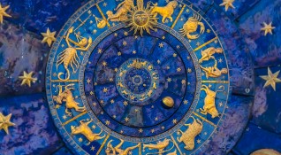 Астрологията е наука която изучава взаимодействието между Слънцето Луната и