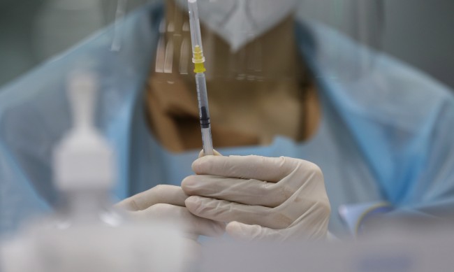33-годишен почина в Хърватия след ваксинация с "АстраЗенека"