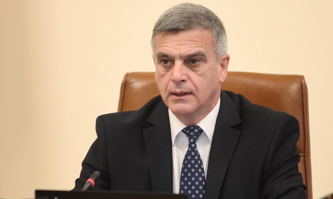 Стефан Янев поканен за министър на отбраната