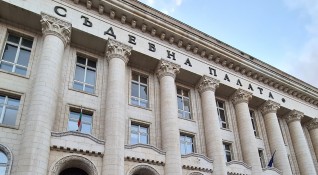 Прокурори от Софийска градска прокуратура се оплакаха от оказан върху