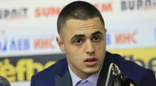 Страхотен успех за българския спорт 17 годишният българин Карлос Насар спечели