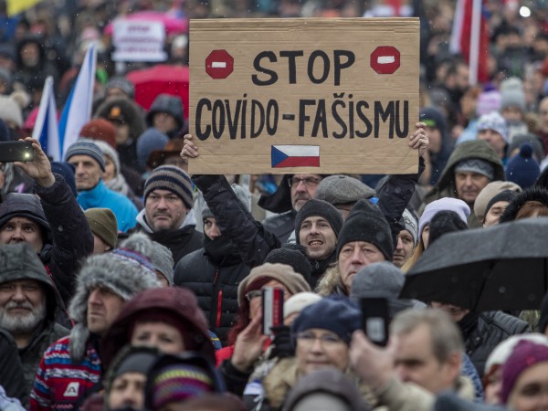 Протести срещу COVID ограниченията се проведоха в много европейски държави.Още